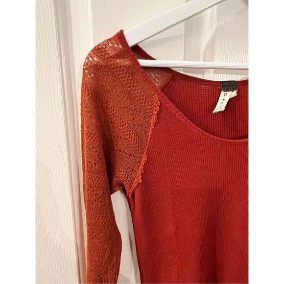 Free People We the Free Rust Waffle Weave Peplum Lace Sleeve Top sz S EUC - Picture 2 of 7
